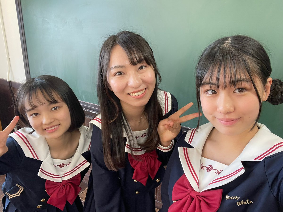 池田凜(りんりん)の画像 KOBerrieS 昨日は『春のコウベリ学園 入学式SP』にお越しくださりありがとうございました！！その日ならではのイベントを授業にしたり、入学式らしいゲームをしたりとすごく楽しかったです💜今回りんは美術の授業の担当でした🖼そして、たくさんの方が来てくださってとても嬉しかったです！！ #コウベリ https://t.co/L0IZm7sOUq