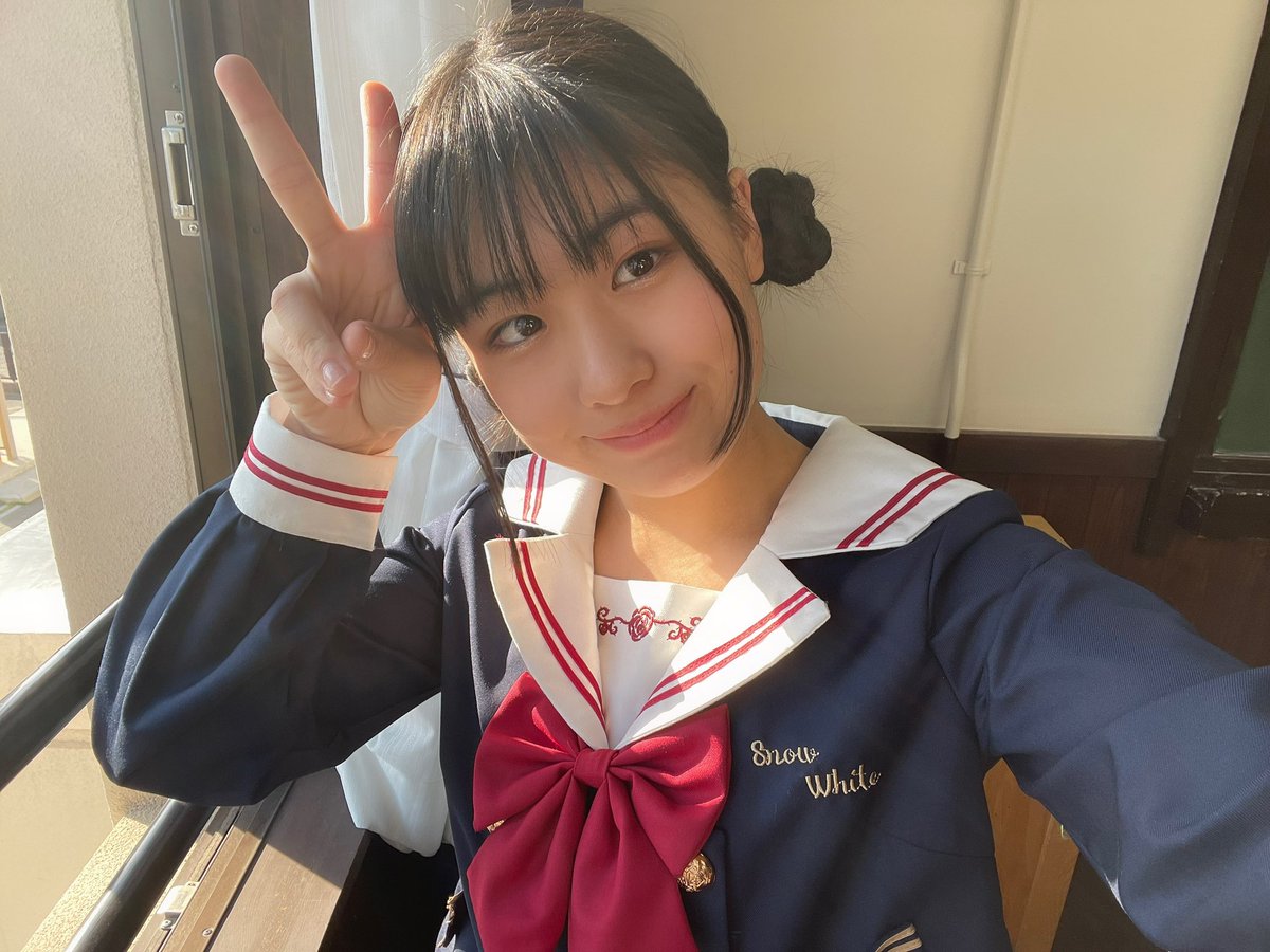 KOBerrieS こんばんは🫧今日も1日お疲れ様です！！4月ということで身体測定がありました、！！！身長が155.7cmになっていました…😨去年は156.2cmぐらいあったのに！！もっと言うと、中3の時は156.7cmぐらいあったはずなんよね🥲3年間で1cmも縮んだ、！！  悲しい！！160cmになりたい🥺 https://t.co/gp4Xj0hWFP